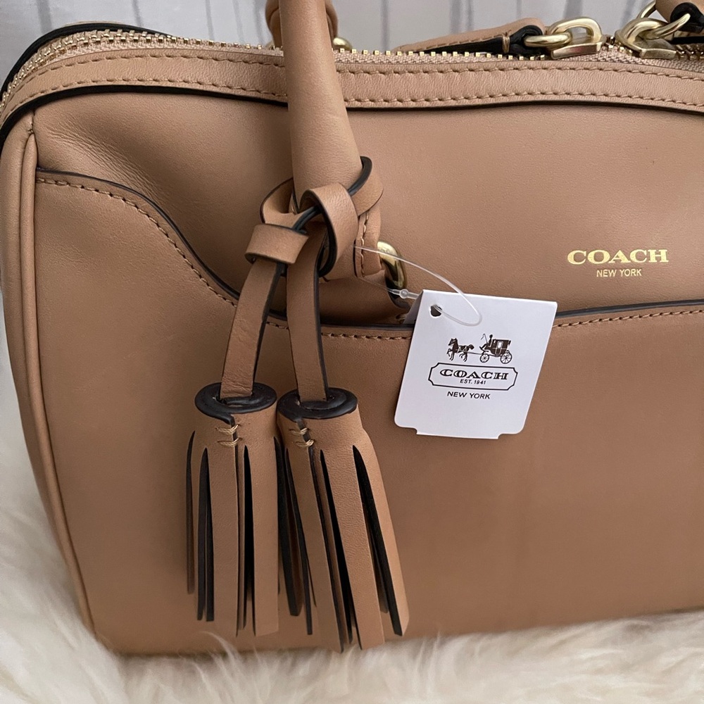 Coach Legacy Leather Bag - Picture 14 of 17